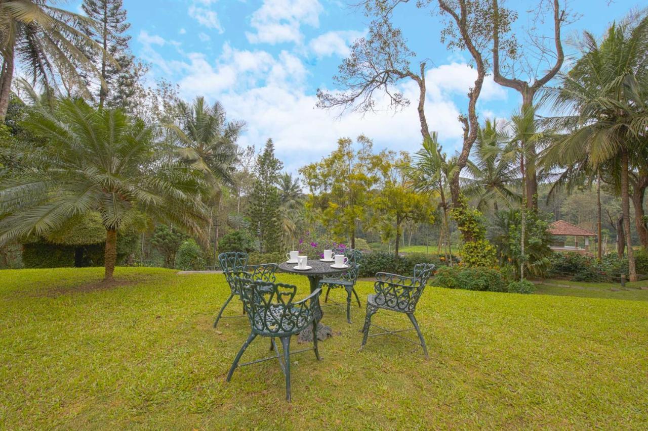 Crystal Homestay By Veo - Part Of Stayvista Madikeri Luaran gambar