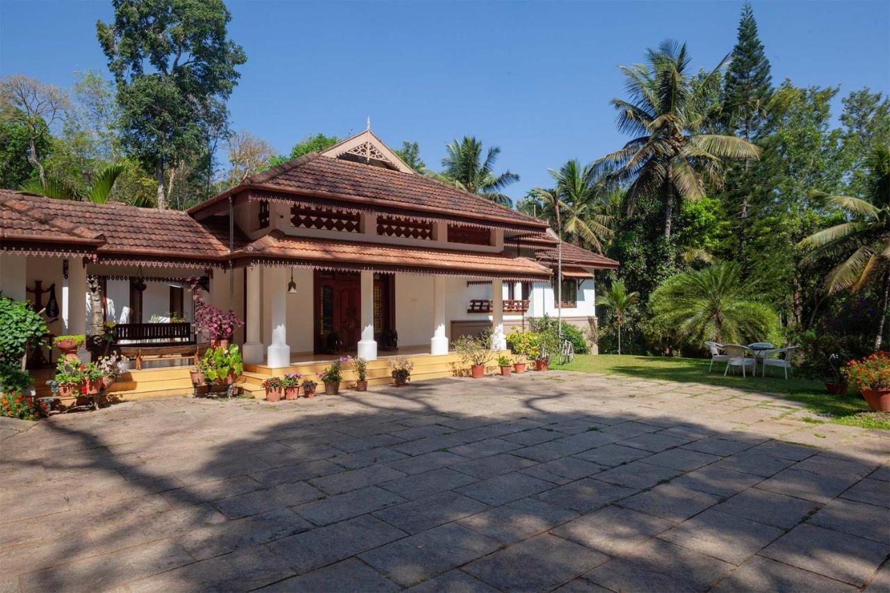 Crystal Homestay By Veo - Part Of Stayvista Madikeri Luaran gambar